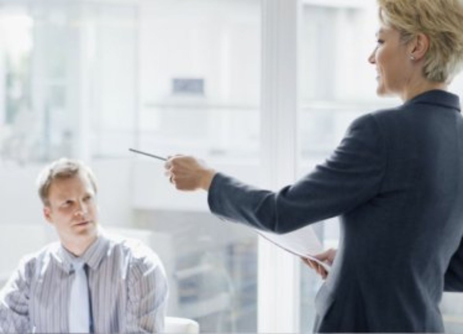 oficina hombre mujer instituciones gubernamentales